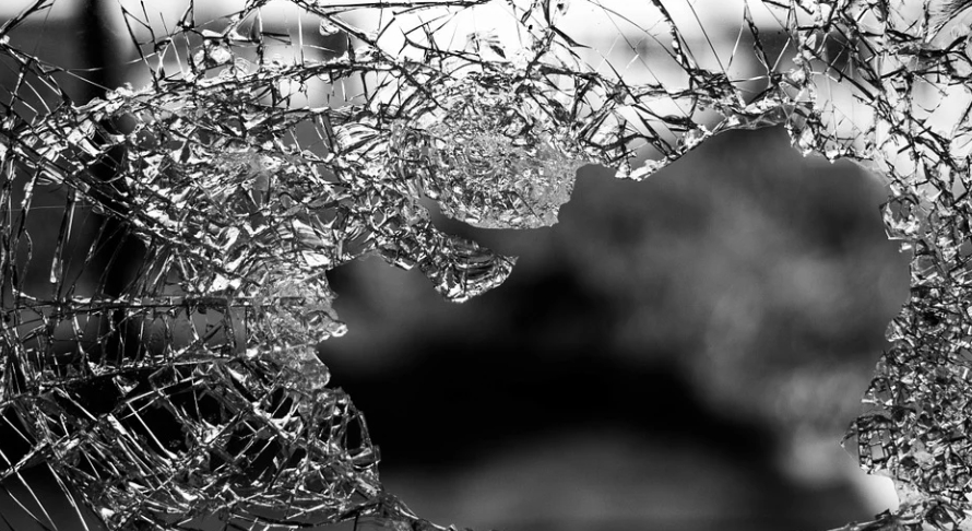shattered auto glass